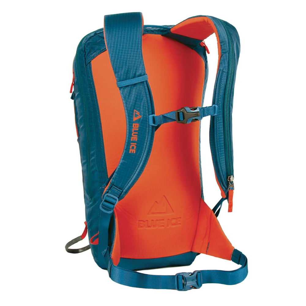 Yagi 25L Ski Backpack