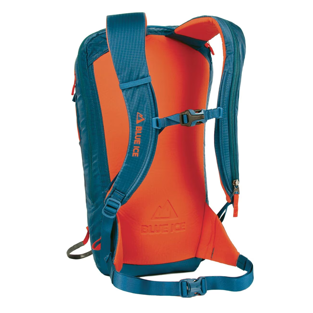 Yagi 25L Ski Backpack