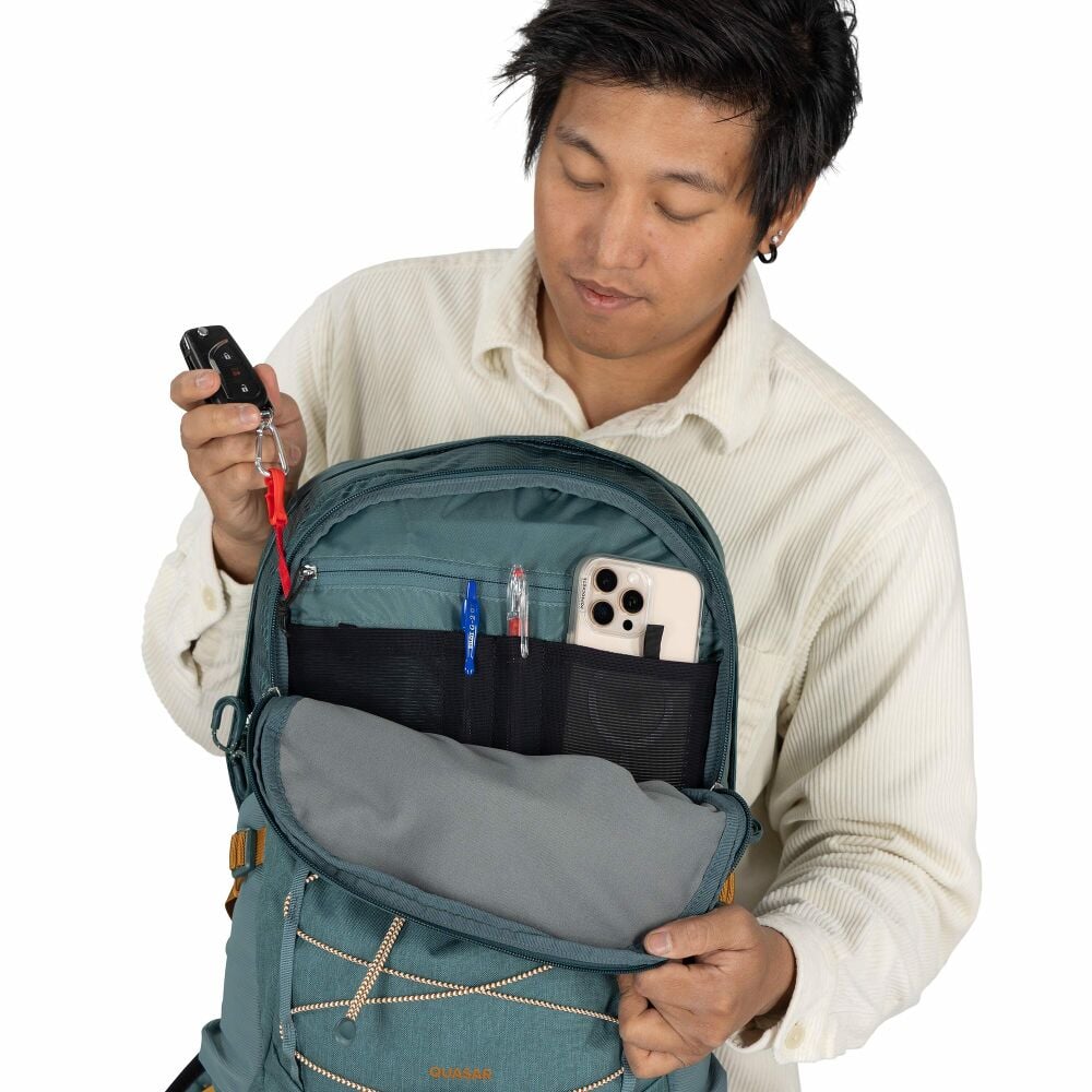 Quasar 26 hiking backpack