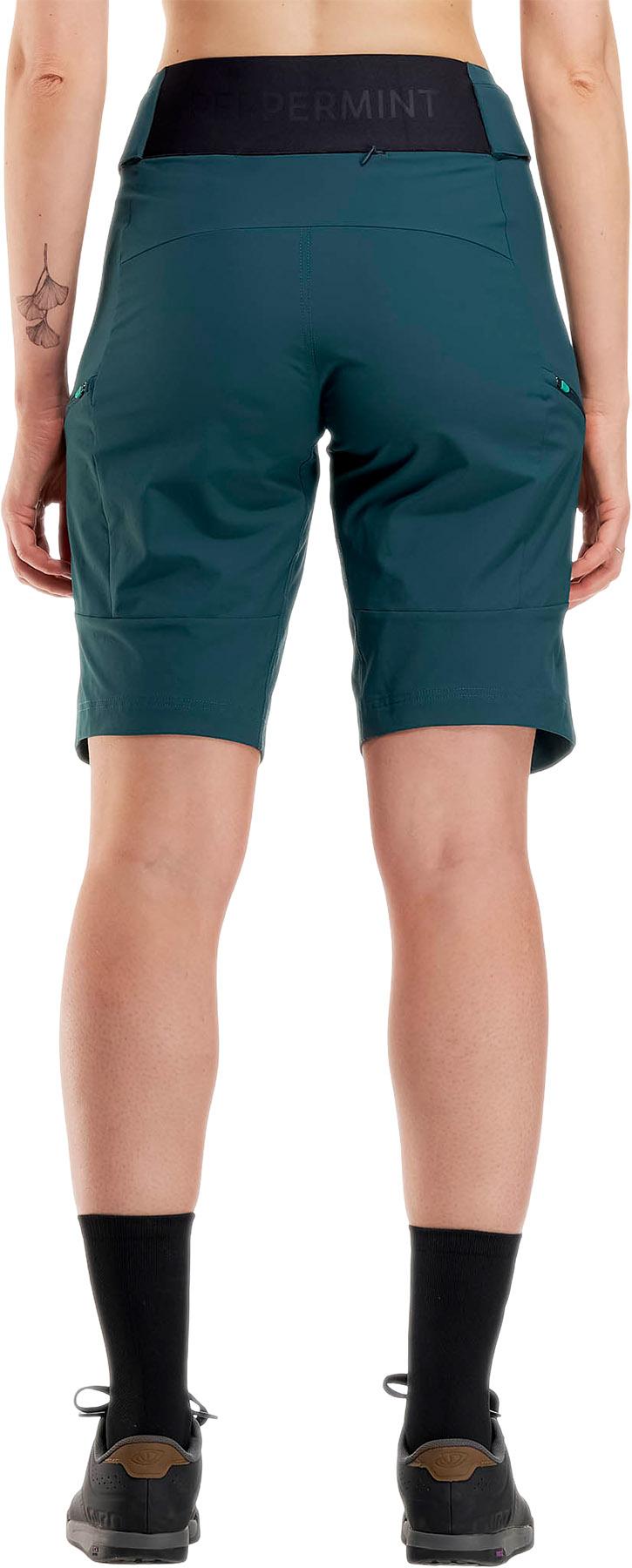Signature Tech Cycling Shorts - Women