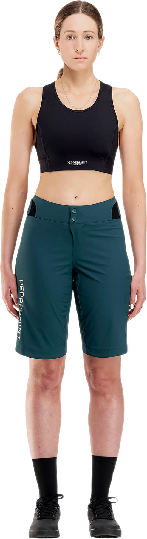 Signature Tech Cycling Shorts - Women