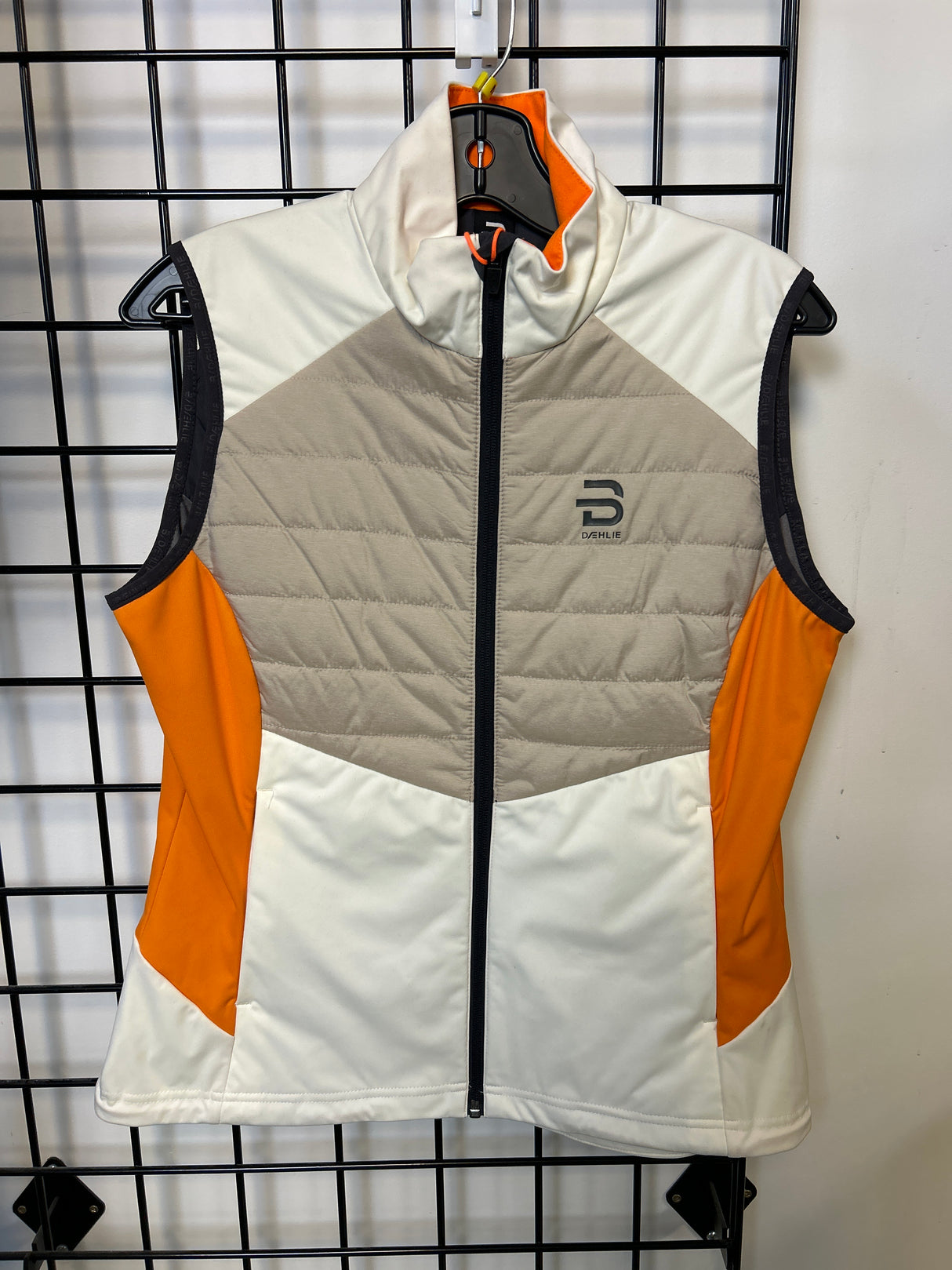 Challenge Sleeveless Vest - Women