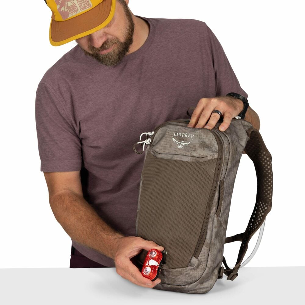 Berm 8 Hydration Pack