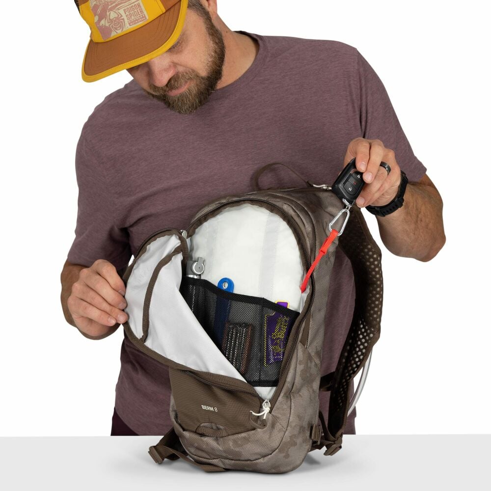 Berm 8 Hydration Pack