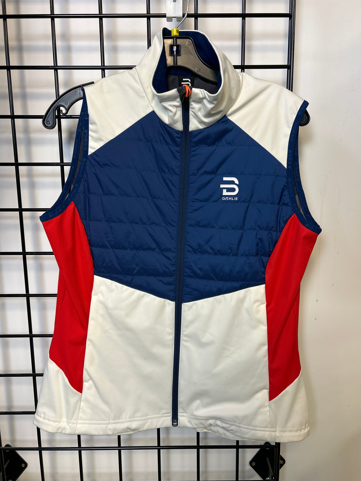 Challenge Sleeveless Vest - Women